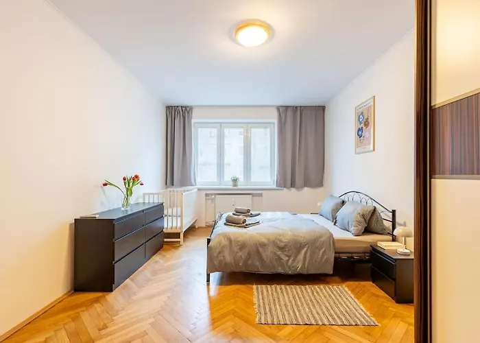 Апартаменти Urban Haven: Blissful Living In *