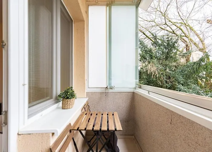 Urban Haven: Blissful Living In Апартаменти *