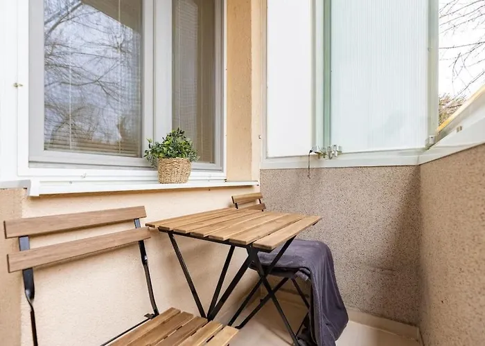 Urban Haven: Blissful Living In Lägenhet Bratislava